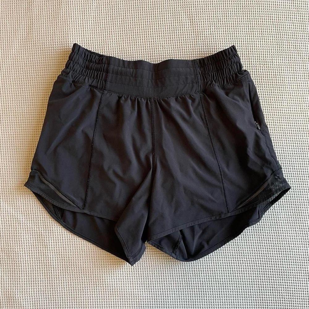 lululemon athletica Women's Hotty Hots Shorts - Black